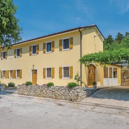 Spacious Holiday In With Private Pool Šušnjevica