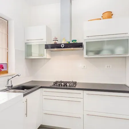 Spacious Holiday In With Private Pool Сasa de vacaciones